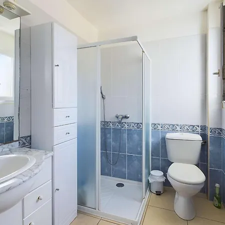 Maison T3 Climatisee A 450m De La Avec Terrasse Et Garage - Fr-1-423-115 Holiday home Le Grau-d'Agde