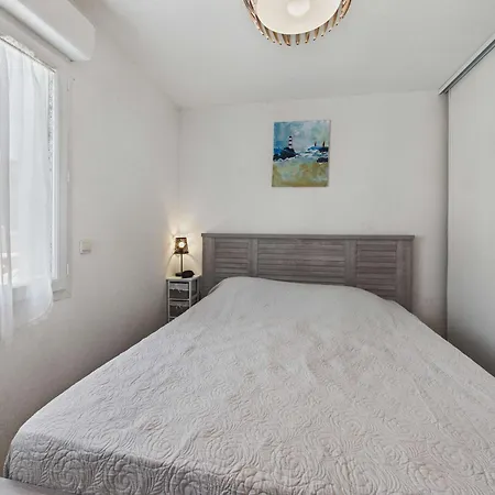 Maison T3 Climatisee A 450m De La Avec Terrasse Et Garage - Fr-1-423-115