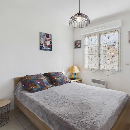 別荘 Maison T3 Climatisee A 450m De La Avec Terrasse Et Garage - Fr-1-423-115