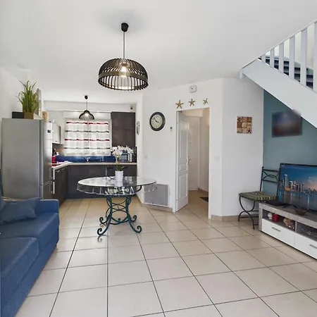 Maison T3 Climatisee A 450m De La Avec Terrasse Et Garage - Fr-1-423-115 Le Grau-dʼAgde